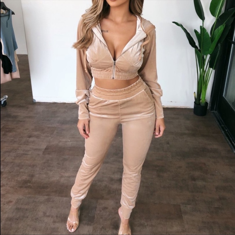 Velvet set (Taupe)